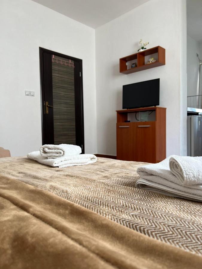 Apartments Fat E Jet - Pool & Breakfast Ulcinj Exterior foto