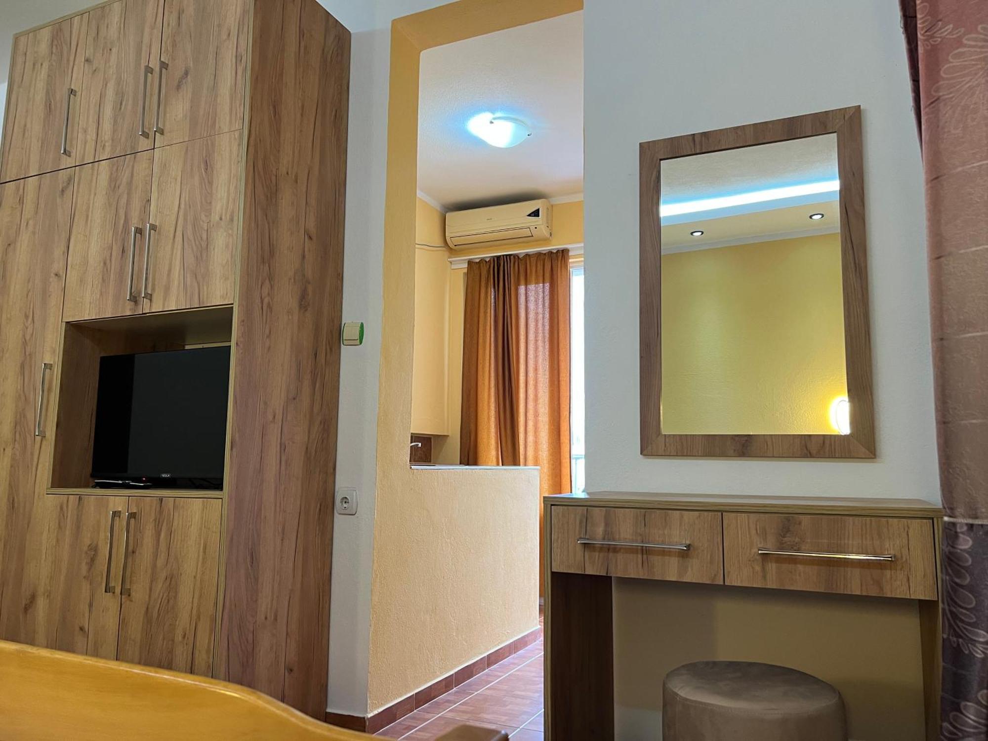 Apartments Fat E Jet - Pool & Breakfast Ulcinj Exterior foto