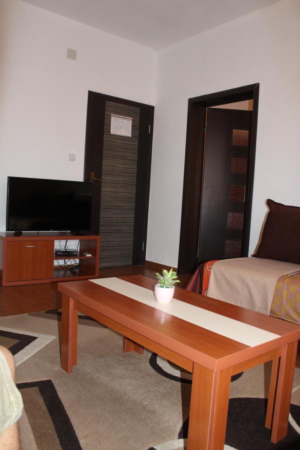 Apartments Fat E Jet - Pool & Breakfast Ulcinj Exterior foto